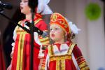 На сцене Новонежинского Дома культуры творческие коллективы со всего Шкотовского района показали своё мастерство